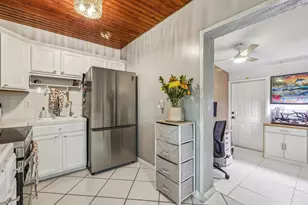 55 Davis Rd, Palm Springs, FL 33461 - Photo 14