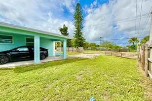 355 NW 8th Ave, Delray Beach, FL 33444 - Photo 2