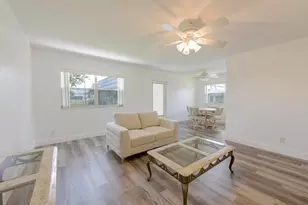 189 Valencia H, Delray Beach, FL 33446 - Photo 2