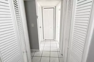 320 SW 1st St, Pompano Beach, FL 33060 - Photo 8
