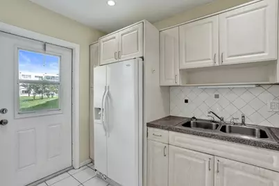 2200 Park Lane #Unit 111, Hollywood, FL 33021 - Photo 10