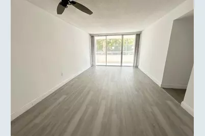 1080 94th Street #103, Bay Harbor Islands, FL 33154 - Photo 4