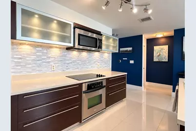 1900 N Bayshore Drive #2604, Miami, FL 33132 - Photo 18