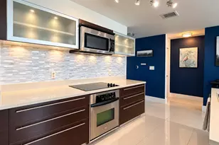 1900 N Bayshore Dr, Miami, FL 33132 - Photo 18