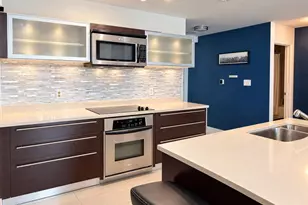 1900 N Bayshore Dr, Miami, FL 33132 - Photo 20