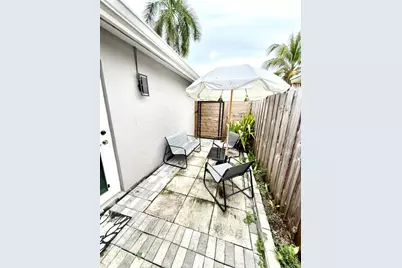 4820 NE 4th Avenue, Oakland Park, FL 33334 - Photo 16