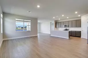 8990 Dahlia Cir, Port Saint Lucie, FL 34986 - Photo 6