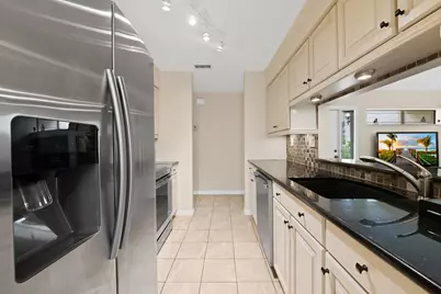 9212 Chelsea Drive N, Plantation, FL 33324 - Photo 8