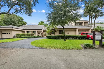 9212 Chelsea Drive N, Plantation, FL 33324 - Photo 1