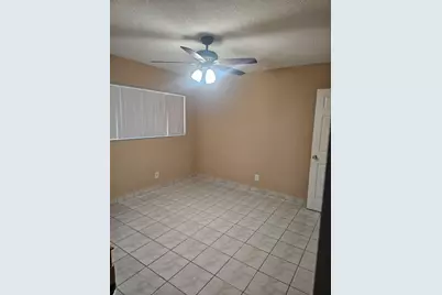 812 NE 2nd Street #2, Hallandale Beach, FL 33009 - Photo 20