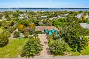 1271 NE Sunrise Terrace, Jensen Beach, FL 34957 - Photo 2