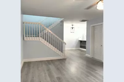 234 Charter Way, West Palm Beach, FL 33407 - Photo 2