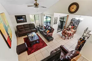 1595 Woodbridge Lakes Cir, West Palm Beach, FL 33406 - Photo 8