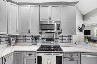 590 NW Red Pine Way, Jensen Beach, FL 34957 - Photo 16