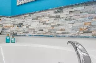 590 NW Red Pine Way, Jensen Beach, FL 34957 - Photo 28