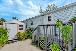 14 W Bridgette Blvd W, Greenacres, FL 33463 - Photo 4