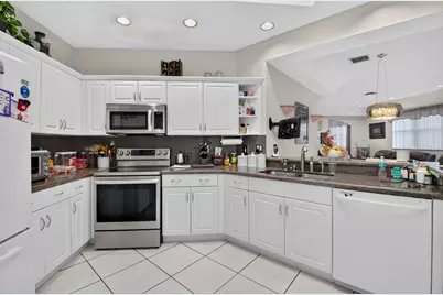 12598 Crystal Pointe Drive #D, Boynton Beach, FL 33437 - Photo 4