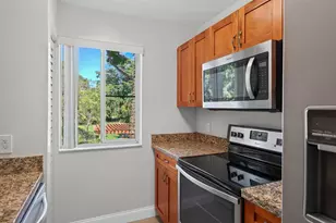 10717 Cleary Blvd, Plantation, FL 33324 - Photo 8
