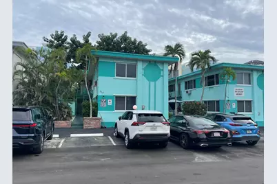 314 Elm Street #3, Hollywood, FL 33019 - Photo 2