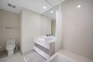 55 SW 9th St, Miami, FL 33130 - Photo 22