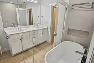 2411 S Olive Ave, West Palm Beach, FL 33401 - Photo 46