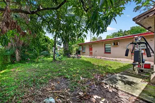 2731 NW 6th Ct, Fort Lauderdale, FL 33311 - Photo 28