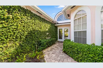 2443 Muir Circle, Wellington, FL 33414 - Photo 2