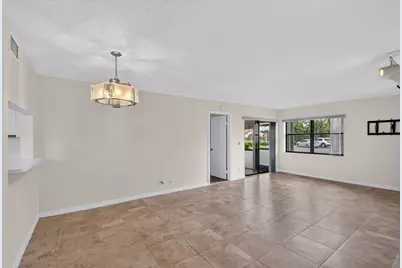 7665 Tahiti Lane #104, Lake Worth, FL 33467 - Photo 4
