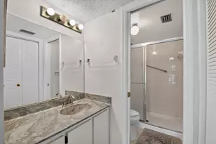 7665 Tahiti Ln, Lake Worth, FL 33467 - Photo 24