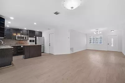 807 NW 7th Street, Boca Raton, FL 33486 - Photo 6
