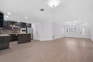 807 NW 7th St, Boca Raton, FL 33486 - Photo 6