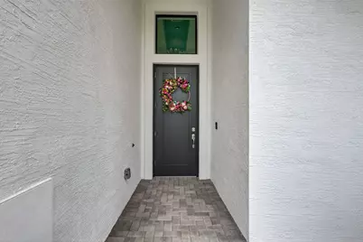 10195 SW Latium Way, Port Saint Lucie, FL 34987 - Photo 4