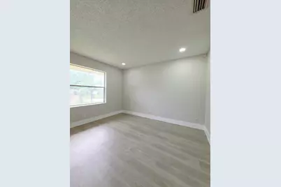 6117 Blue Grass Circle, Lake Worth, FL 33463 - Photo 6