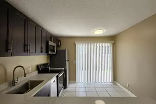 4876 Orleans Ct, Haverhill, FL 33415 - Photo 6