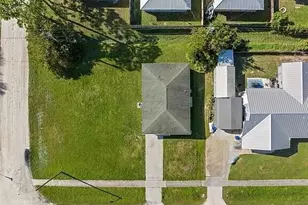 1585 20th Ave SW, Vero Beach, FL 32962 - Photo 24