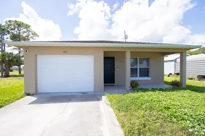 1585 20th Avenue SW, Vero Beach, FL 32962 - Photo 2