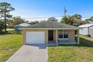 1585 20th Ave SW, Vero Beach, FL 32962 - Photo 1