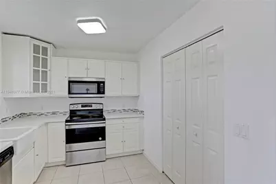 3810 N Jog Road #106, West Palm Beach, FL 33411 - Photo 2