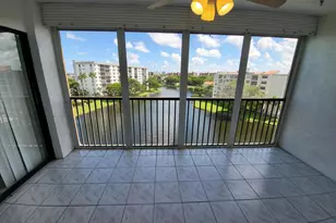 2232 N Cypress Bend Dr, Pompano Beach, FL 33069 - Photo 4