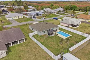 684 SE Crescent Ave, Port Saint Lucie, FL 34984 - Photo 22