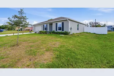 684 SE Crescent Avenue, Port Saint Lucie, FL 34984 - Photo 4