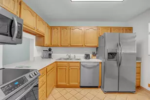 210 Lake Evelyn Dr, West Palm Beach, FL 33411 - Photo 12