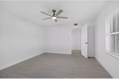 11 Amherst Court #D, Royal Palm Beach, FL 33411 - Photo 16