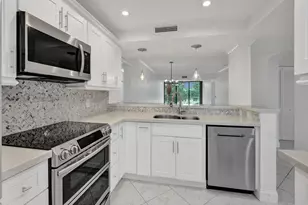 6169 Balboa Cir, Boca Raton, FL 33433 - Photo 4