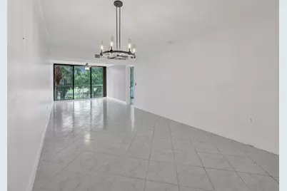 6169 Balboa Circle #306, Boca Raton, FL 33433 - Photo 8