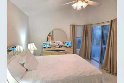 139 Saratoga Boulevard E, Royal Palm Beach, FL 33411 - Photo 52