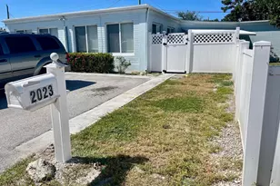 2023 S Suzanne Cir, North Palm Beach, FL 33408 - Photo 1