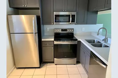 10501 W Broward Boulevard #405, Plantation, FL 33324 - Photo 2