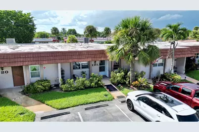 5775 W Fernley Drive W #121, West Palm Beach, FL 33415 - Photo 2