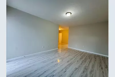 935 8th Street #18, Miami Beach, FL 33139 - Photo 8